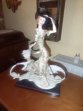 Statua porcellana ragazza usato Statua porcellana ragazza usato  Anzio