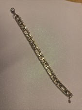 Pulseira de corrente robusta em tom dourado com fecho lagosta. 8 polegadas de comprimento comprar usado Pulseira de corrente robusta em tom dourado com fecho lagosta. 8 polegadas de comprimento comprar usado  Enviando para Brazil