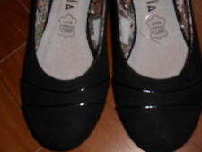 Tissaia chaussures noires d'occasion  Villeneuve-sur-Yonne