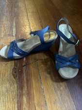 Chaps raevyn sandals for sale  Havana