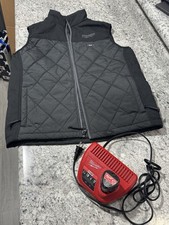 Milwaukee men heated for sale  North Liberty