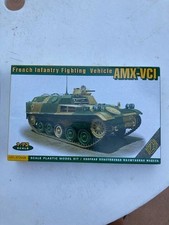 Véhicule militaire miniature d'occasion  Éguilles