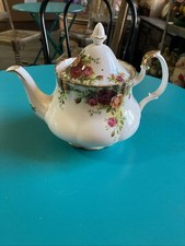 Royal albert old d'occasion Royal albert old d'occasion  Crocq