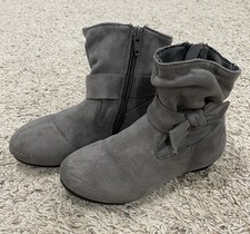 11 boots grey girls for sale 11 boots grey girls for sale Miramar Beach