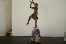 Sculpture art deco d'occasion  Chaillé-les-Marais