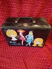 Lancheira de vinil preta vintage 1965 Barbie & Francie com alça e trava  comprar usado  Enviando para Brazil