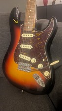 Squier fender stratocaster gebraucht kaufen Squier fender stratocaster gebraucht kaufen  Höhenkirchen-Siegertsbrunn