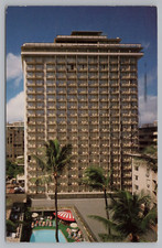 Cartão postal Honolulu Havaí Outrigger Village Hotel piscina palmeiras publicado 1992 comprar usado  Enviando para Brazil