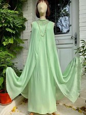 Robe soir vintage d'occasion  Les Pavillons-sous-Bois
