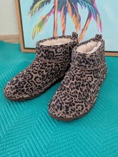 Bearpaw women shorty for sale  Belleview