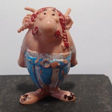Figurine huilor 1967 d'occasion Figurine huilor 1967 d'occasion  Sartrouville