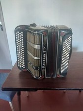 Ancien accordéon chromatique d'occasion  Jargeau