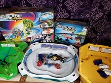 Beyblades stadiums tops d'occasion  Expédié en Belgium