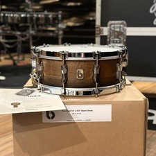 Caja British Drum Company 'The Duke' English Bog Oak Edición Limitada #1187 segunda mano  Embacar hacia Mexico