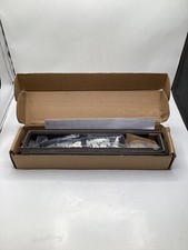Caja de 4 soportes de estante minimalistas Evald 10" hasta 40 libras con tapones y tornillos segunda mano  Embacar hacia Mexico