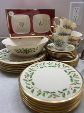 Lenox holiday dimension for sale  East Moline