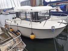 Quicksilver 675 pilothouse for sale  LANCING