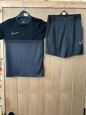 Nike boys size for sale  HULL