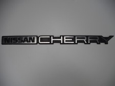 Schriftzug nissan cherry gebraucht kaufen  Wedemark