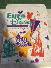 Euro disney resort usato  Savona