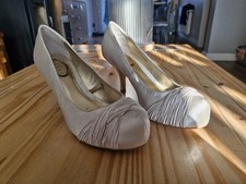 Debenhams debut stunning for sale  ALLOA