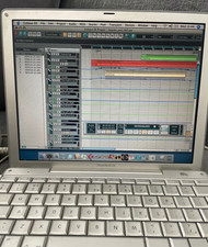 Aplle laptopapple laptop for sale  LANARK
