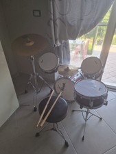 Batteria per bambini usato  Minturno
