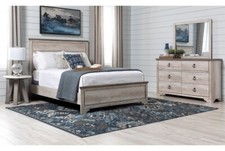 Bedroom set 4 for sale  Long Beach