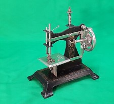 Ancienne machine coudre d'occasion  Chilly-Mazarin