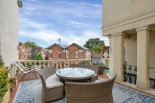 Huge seater round for sale  NOTTINGHAM