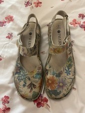 Ladies pretty floral for sale  BURNLEY