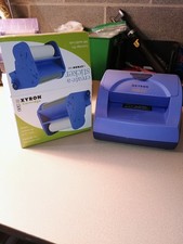 Xyron 500 Create-a-Sticker Machine com Qtd. 1 cartucho de recarga de adesivo removível comprar usado Xyron 500 Create-a-Sticker Machine com Qtd. 1 cartucho de recarga de adesivo removível comprar usado  Enviando para Brazil