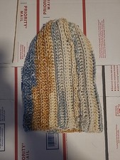 Hand knitted hat for sale  Mentor