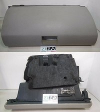 Cajon guantera mercedes usato  Putignano
