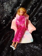 Barbie habillage 4622 d'occasion  La Frette-sur-Seine
