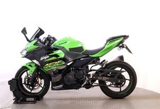 kawasaki ninja 400 for sale  YATELEY