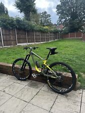 Giant reign advanced for sale  LONDON