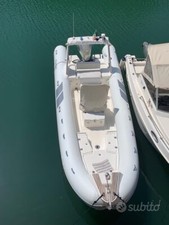 Gommone con motore usato  Livorno