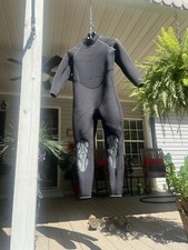 Men wet suit for sale  Five Points