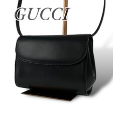 Gucci leather shoulder d'occasion  Expédié en Belgium