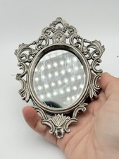 Usado, Mini espelho oval vintage feito na Itália armação de metal ornamentada tom prata comprar usado  Enviando para Brazil