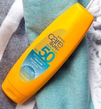 Avon crema solare usato  Salice Salentino