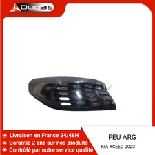 Feu arriere gauche d'occasion  Nemours