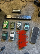 pedales guitare d'occasion  Expédié en Belgium