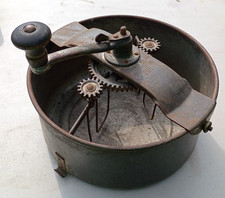 Landers, Frary & Clark Antigo 1905 Universal Batedeira de Bolo Utensílios de Cozinha, usado comprar usado  Enviando para Brazil