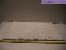 Tapete Lacoste Micro Chip Line branco 21 x 34 R17618N012134 comprar usado Tapete Lacoste Micro Chip Line branco 21 x 34 R17618N012134 comprar usado  Enviando para Brazil