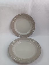 2 pratos de jantar redondos de grés Mikasa Stone Craft CF 302 Blossom Lane 12" de largura comprar usado  Enviando para Brazil