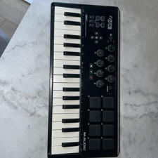 Audio axiom air for sale  CARSHALTON