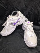 Tênis de corrida Nike Dart 9 baixo feminino tamanho 8.5- branco roxo  comprar usado  Enviando para Brazil