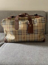 Valigia burberry dimensioni usato  Grottaglie